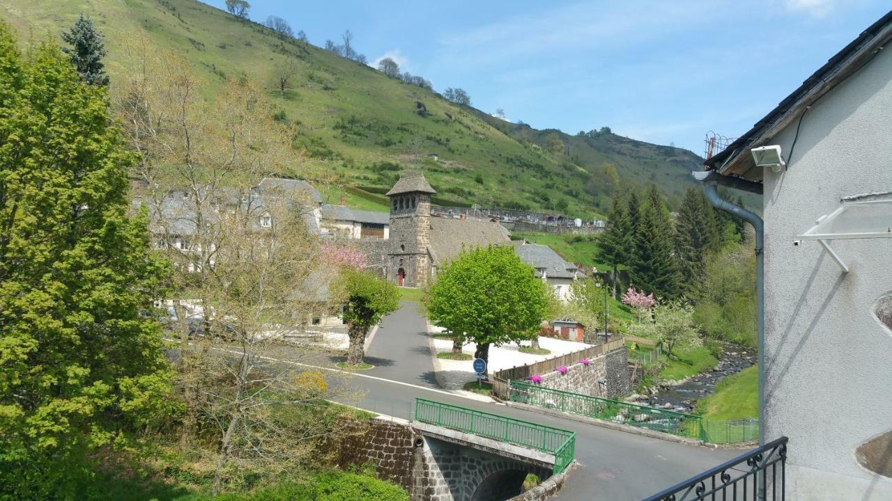 Maison Du Pays De Salers Dans Le Parc Des Volcans D'Auvergne Saint-Projet-de-Salers Dış mekan fotoğraf